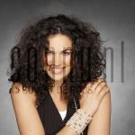 25-06-2004 Anna Drijver at studio in Amsterdam, by order of Televizier Magazine. June 25, 2004.

[keywords]Posed, Headshot, Smiling[/keywords]